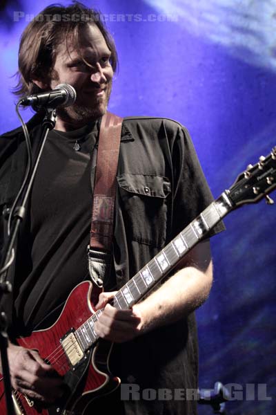 JOHN CALE - 2011-10-17 - PARIS - La Maroquinerie - 